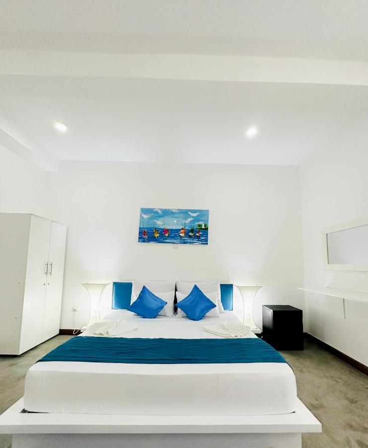 Sunset Sands Hikkaduwa Bagian luar foto
