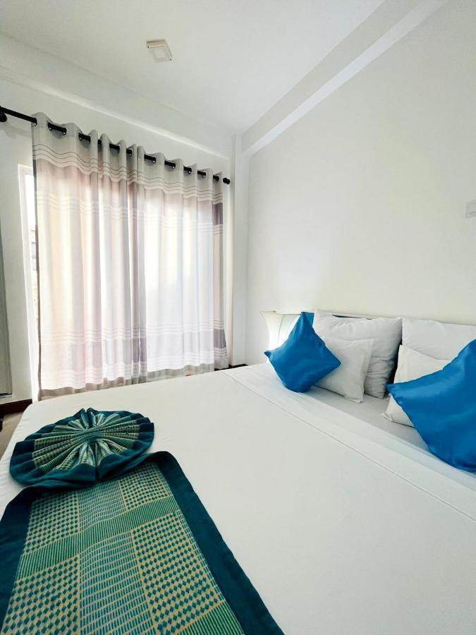 Sunset Sands Hikkaduwa Bagian luar foto