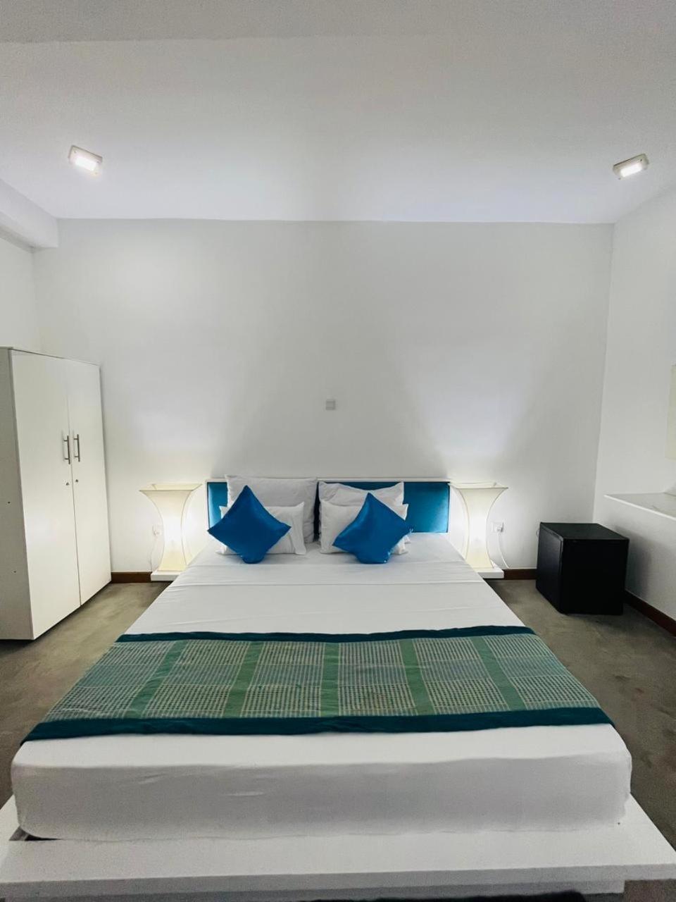 Sunset Sands Hikkaduwa Ruang foto